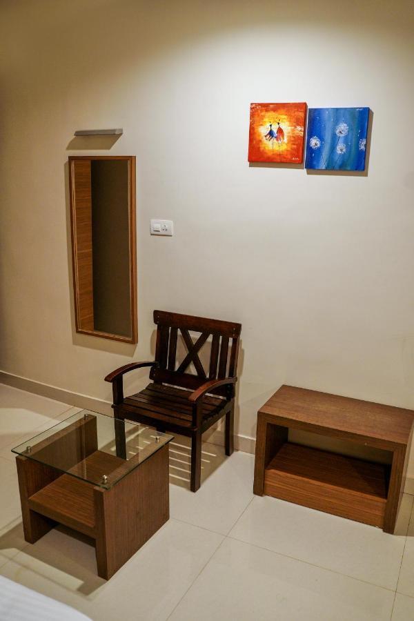 Gino Tourist Home Kochi Bagian luar foto